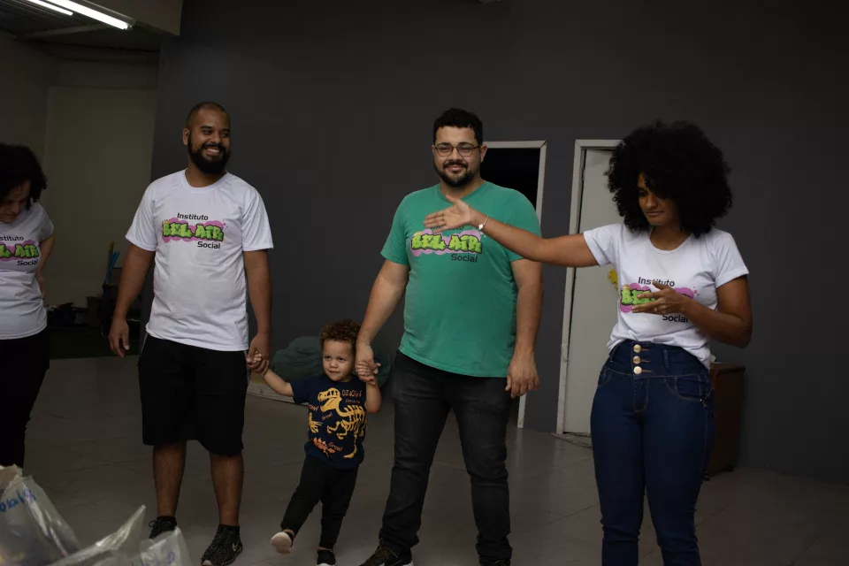 Pessoas orando